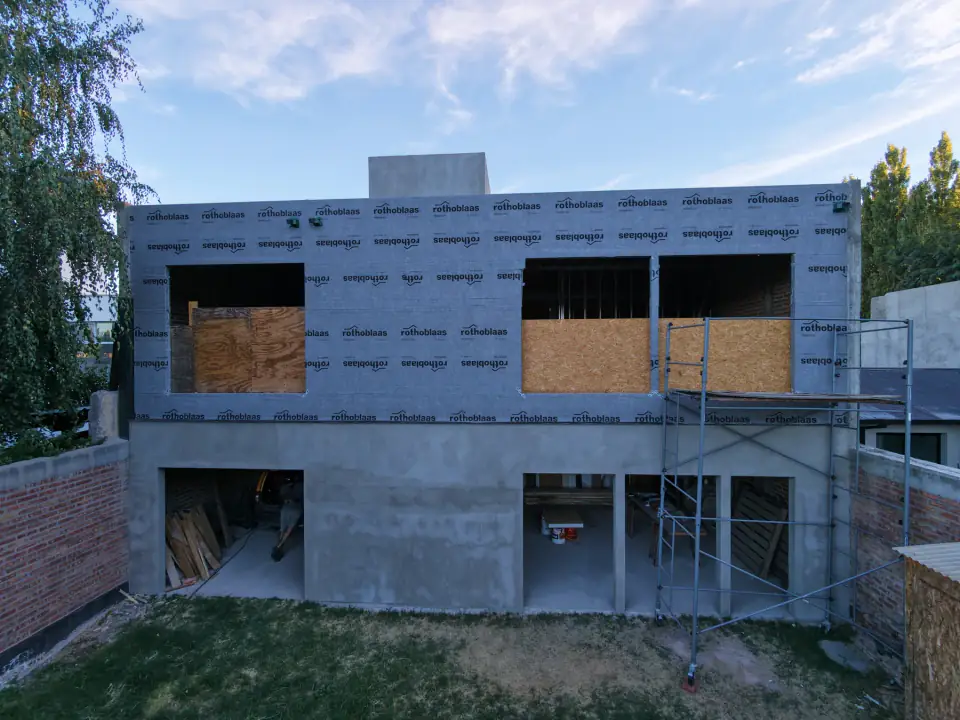 Obra gris Steel Frame AD